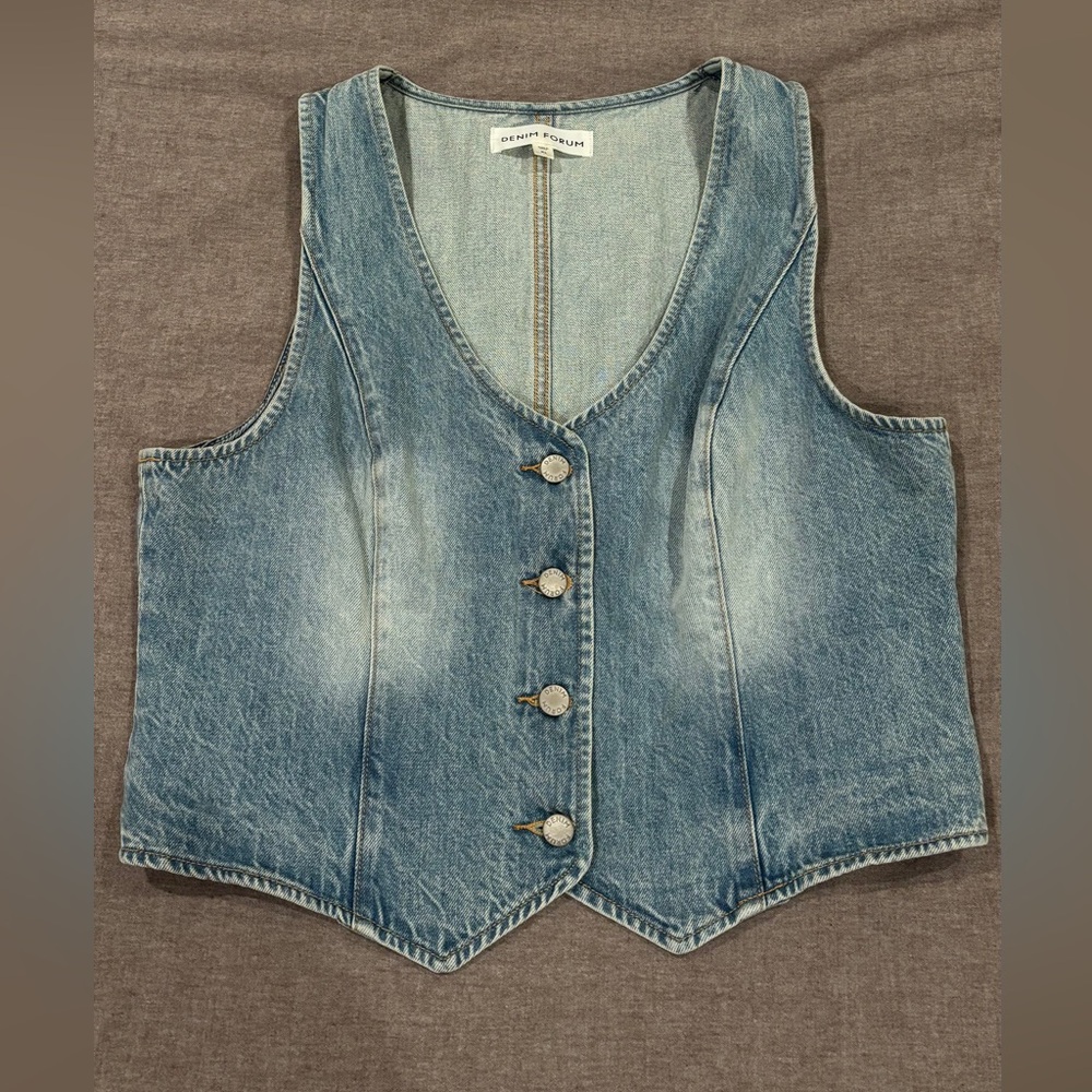 Denim Fourm The 90s Mia Denim Vest in 7 Yrs Bleu Taboo - Size XL